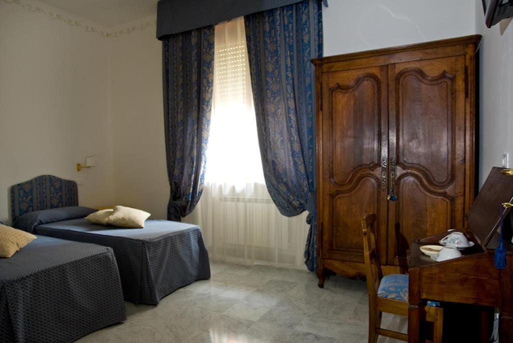 Lady Rose Bed & Breakfast Pise Chambre photo