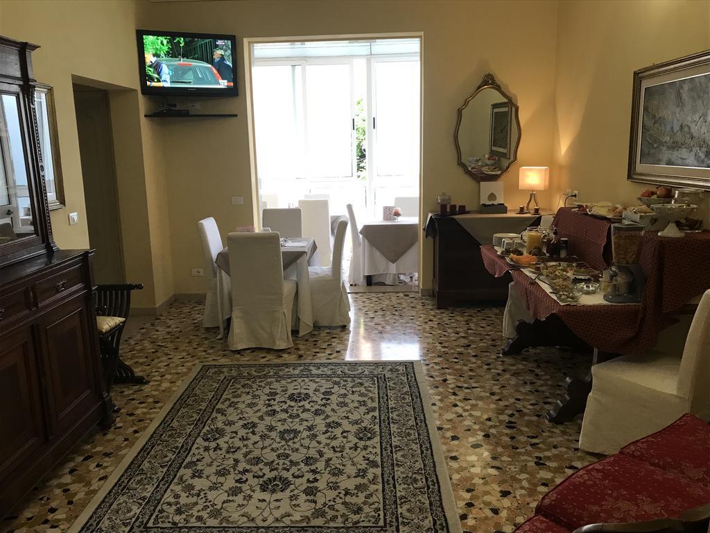 Lady Rose Bed & Breakfast Pise Extérieur photo
